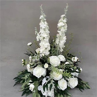Centerpieces Tieġ Delphinium