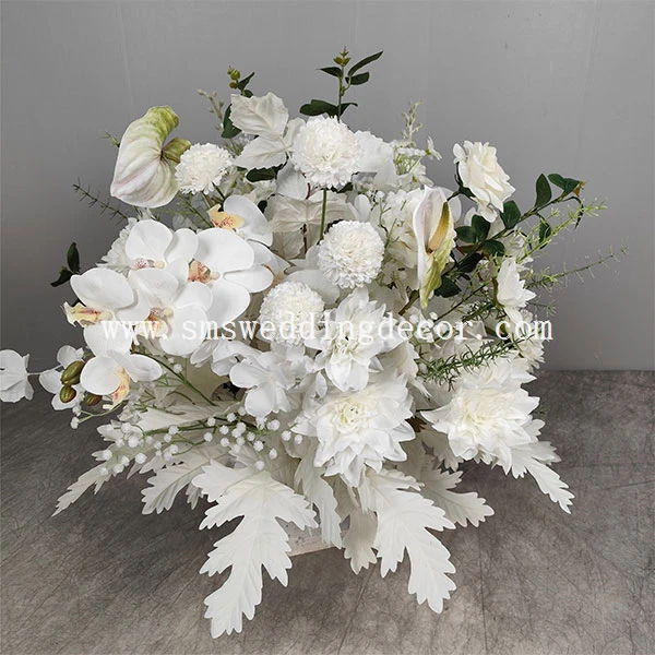 Centerpieces Tieġ Fjuri Bojod
